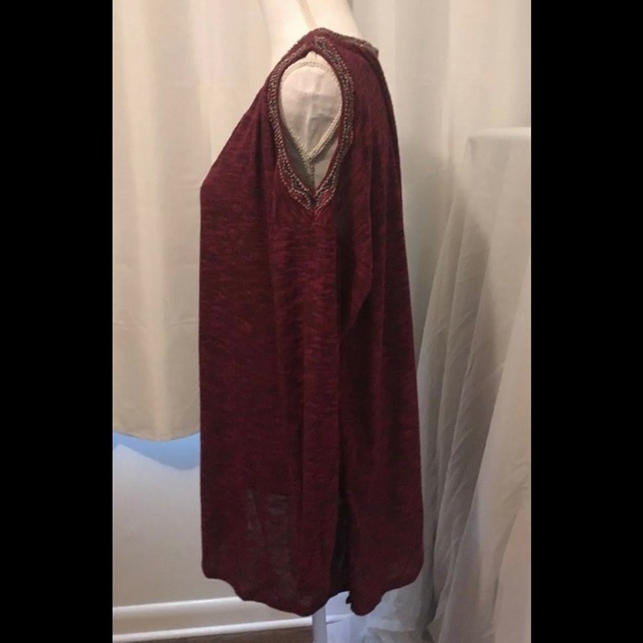 NWT - Peek-a-Boo Beaded Shoulder Shirt. - Picture 4 of 4